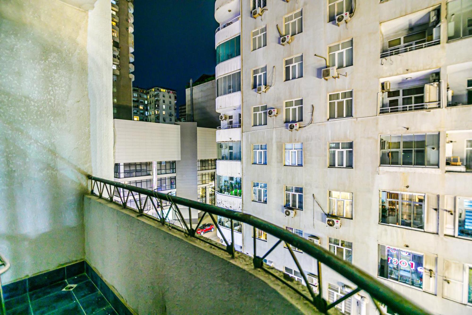 Nizami Apartment By Baku Housing Exterior photo